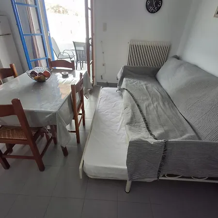 Lejlighed με θέα τον όρμο της βάρης Vári